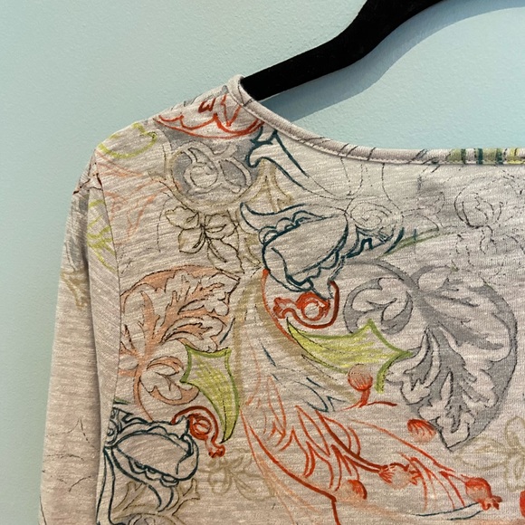 🎉Host Pick!🎉 Anthro Meadow Rue Grey Floral Henley, M - Picture 6 of 8